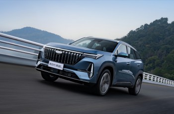 以纯电破局高油价 比亚迪闪充技术重构补能新体验