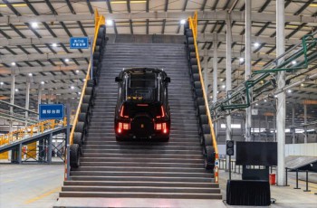 把“天门山”搬进厂房，仰望U8以极致练兵场打磨硬核实力